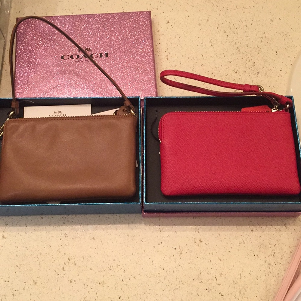 Two Coach wristlets - Picture 5 of 8